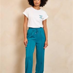 Broek Siona is een teal broek met hoge taille en rechte pijpen