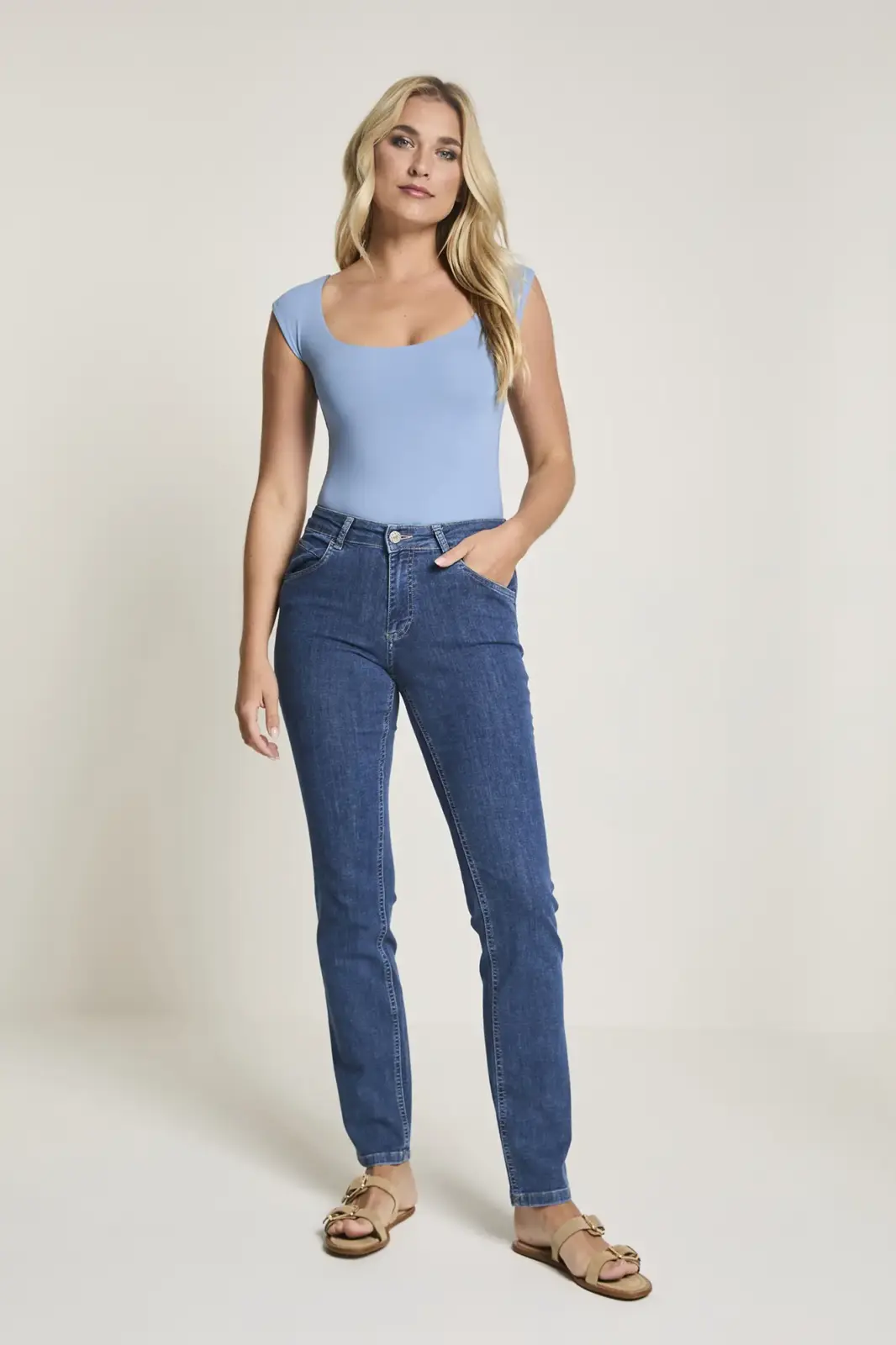 Angie Daily High Waist Slim Fit D02 Medium blue Para Mi