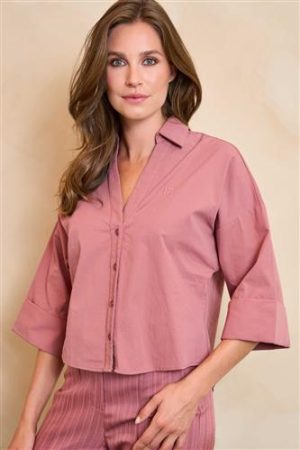 Blouse Selou is een mauve pink oversized Lofty Manner