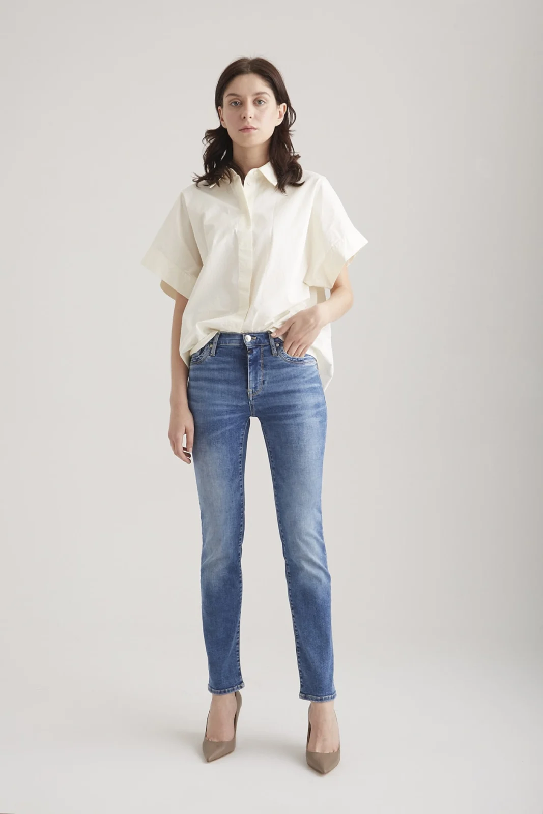 Hannah COJ Medium Blue straight fit  High Waist Regular COJ
