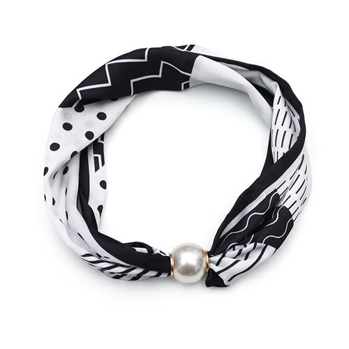 sjaaltje met magnetische parel 100% polyester White
